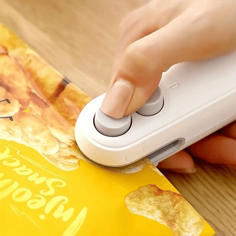 đ
JulförsĂ€ljning-49% Rabattđ2-i-1 uppladdningsbar magnetisk snacksförslutare hushĂ„lls mini-förslutningsmaskin