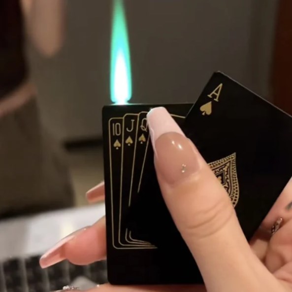 đRea för nyĂ„r 2024đ - Lucky Poker Lighter