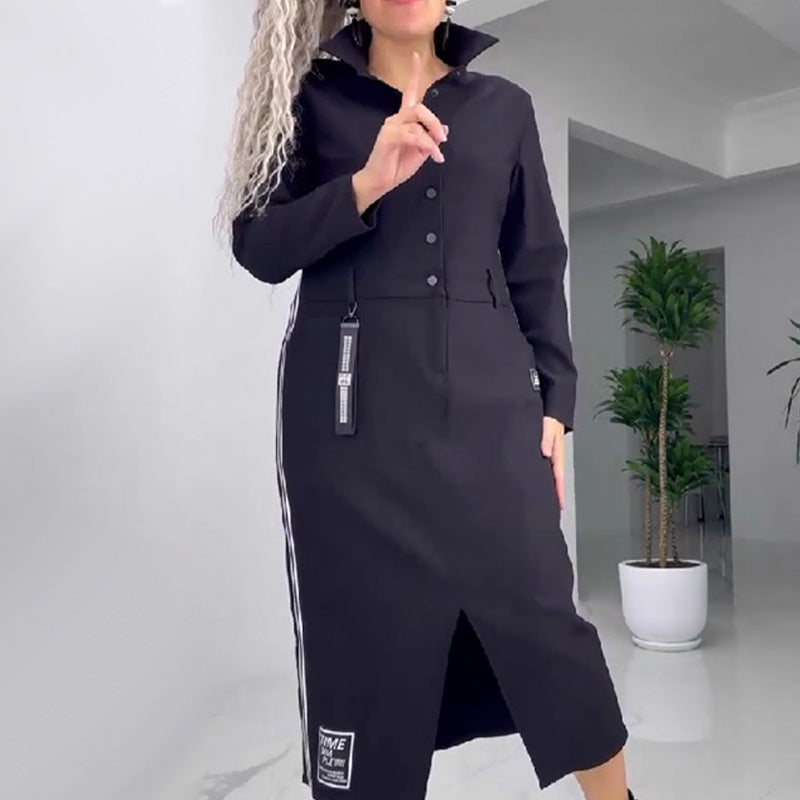 Långärmad knappklänning med slits för kvinnor