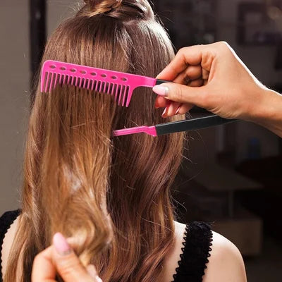 🔥Buy More Save More🎉Each Only £2.39!!!🔥V-shaped clip design curling comb