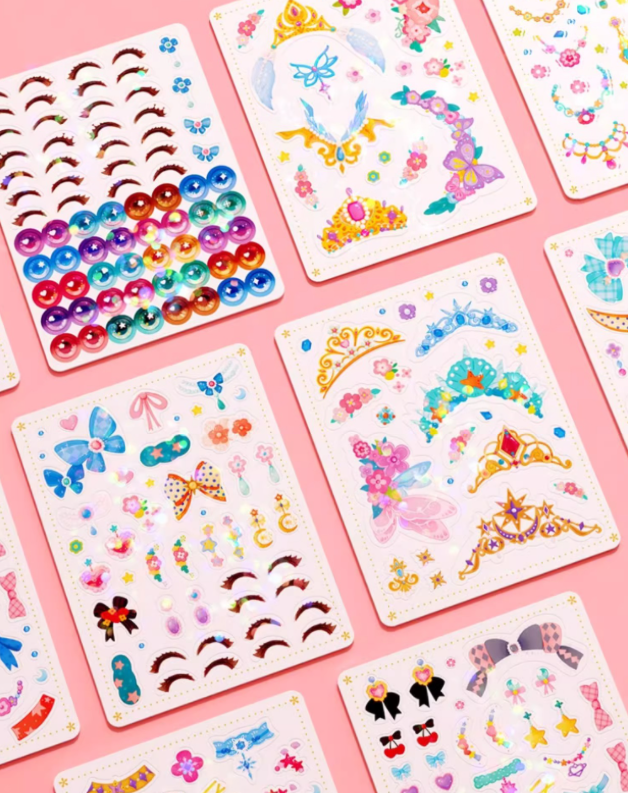 Flickors favoriter đ 3-i-1 KlĂ€dsel Spel Set: Prinsessans Fantasisminkning