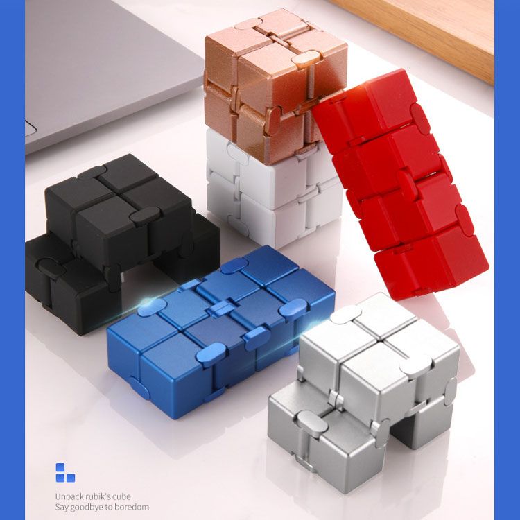 đInfinity Cube â SlĂ€pp loss oĂ€ndlig underhĂ„llning