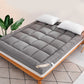 Mjuk, quiltad bäddmadrass 🛏️ Ett molnliknande lager av komfort – somna in i mjukheten, vakna upp utvilad ✨